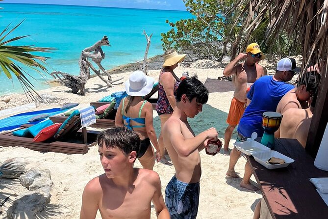 007 Swimming With Pigs Tour on Rose Island - Tour Highlights and Inclusions