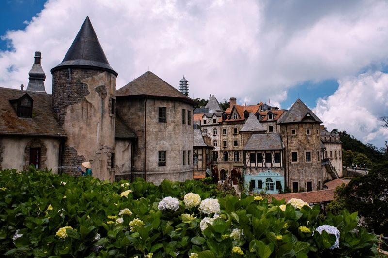 07:30/09:30 Departure: Ba Na Hills and Golden Bridge Day Tour - A long day with a tight schedule