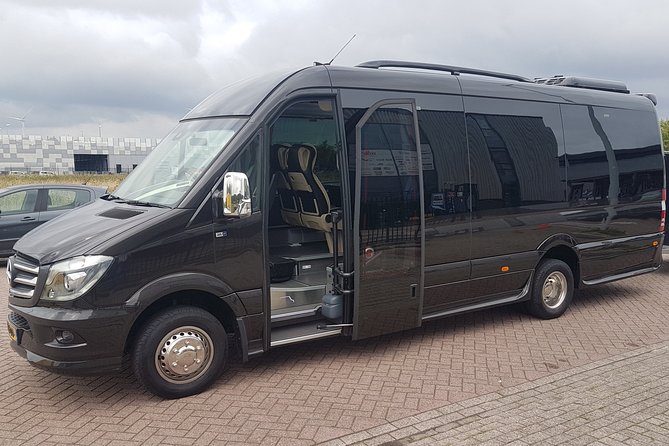 1-15 Persons Taxi or Bus Transfer Amsterdam Airport to Enkhuizen - Meeting and Pickup Information
