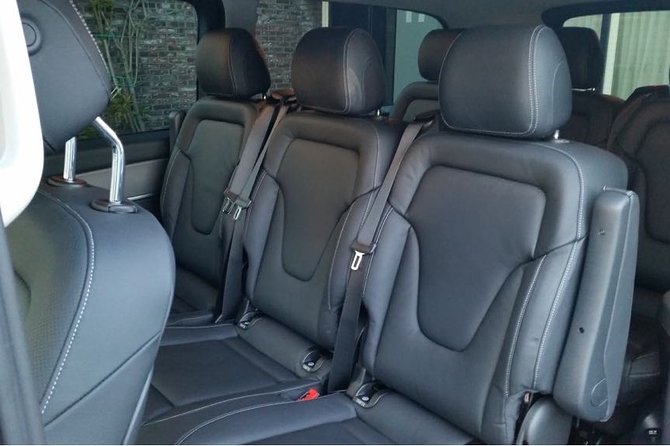 1-15 Persons Taxi or Bus Transfer Amsterdam Airport to Zwolle - Additional Information