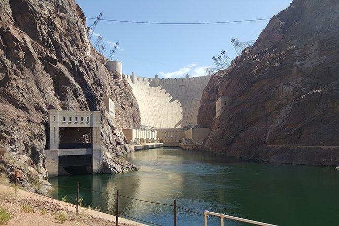 1.5 Hour Guided Raft Tour at Base of Hoover Dam - Family-Friendly River Rafting Experience