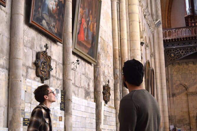 1.5 Hour Guided Tour in Poitiers - Unforgettable Experiences in Poitiers