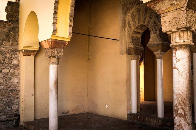 1.5-Hour Roman Theater and Alcazaba Castle Walking Tour - Activity Duration