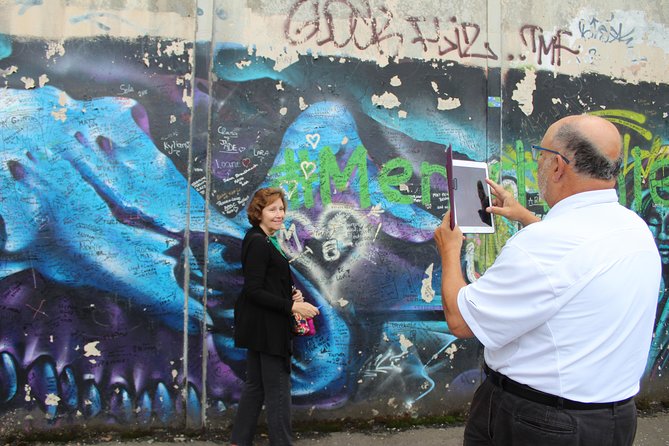 1.5 Hours Belfast Black Cab and Murals Tour - Additional Info