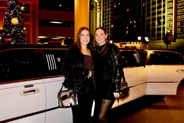 1.5 Hr Las Vegas Strip Limo Tour With Champagne and Photos - Common Questions