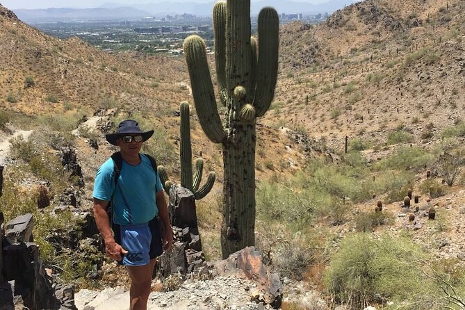 1.5 Hr. SOLO Sonoran Desert Hike. 1 to 1 With Guide. - Meeting Point and Guide Introduction