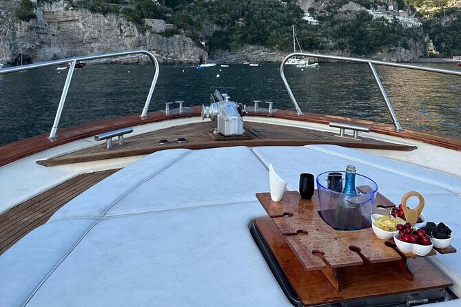 1.5 Hrs Shared Sunset Trip With Drinks and Snacks Frm Positano - The Sum Up