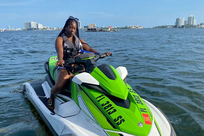 1 and Half Hour Jets Ski Ride Around Miami Beach - Meeting and Pickup