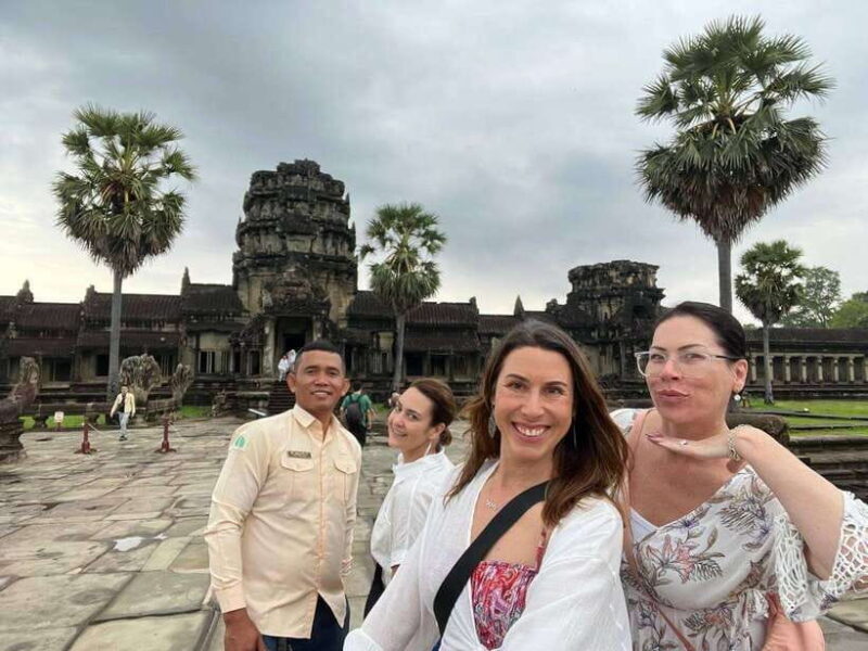 1-Day Angkor Wat Private Tour with Spanish Tour Guide. - The Practical Side: Timing, Group, and Comfort