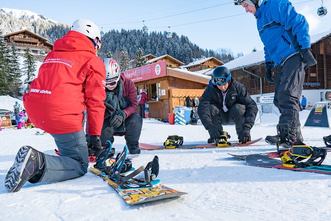 1-Day Beginner Snowboard Package in Grindelwald - Instruction and Training