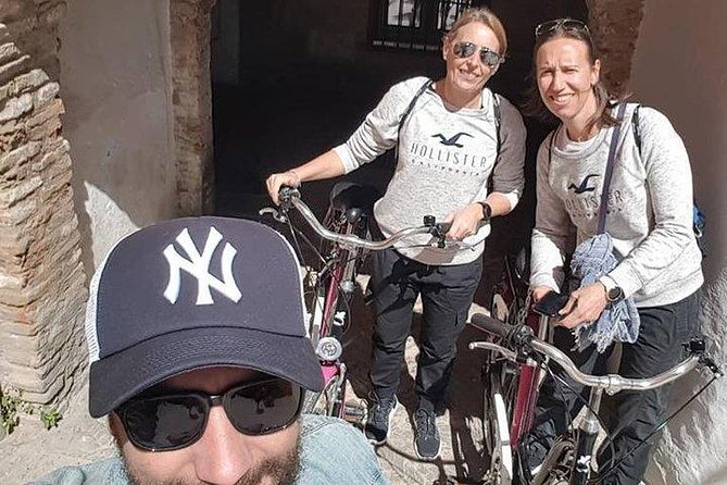 1 Day Bike Rental in Seville City - Inclusions and Equipment Provided