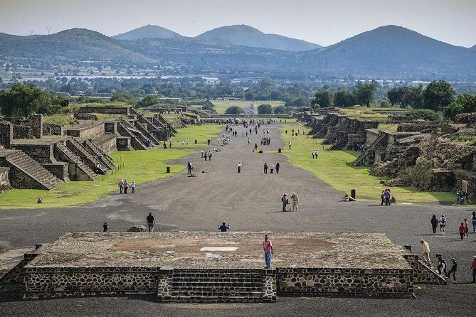 1-day excursion to Mexico City and Pyramids of Teotihuacán - Who Might Want More?