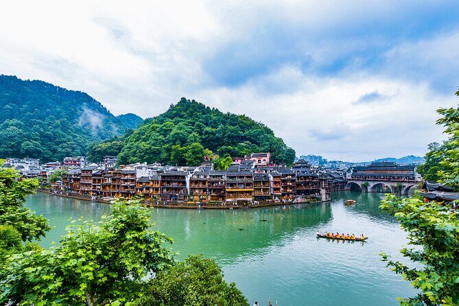 1 Day Fenghuang and Furong Town Day Tour with Hotel Transfers - Good To Know