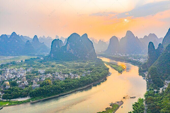 1-Day Guilin Tour to Reed Flute Cave, Bamboo Boat and Night Show - A Closer Look at the Itinerary