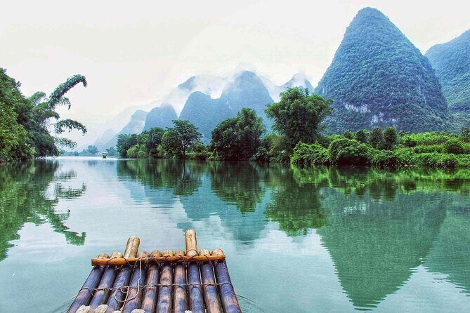 1-Day Guilin Tour to Reed Flute Cave, Bamboo Boat and Night Show - FAQ