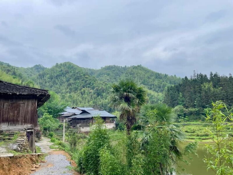 1 Day Guilin Tour: Village Visit, Waterfall Viewing, Hiking - Good To Know