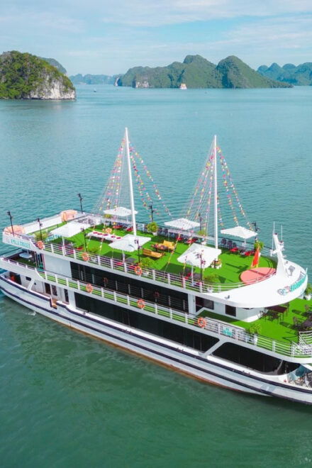 1-Day Ha Long Tour With Buffet Lunch, Kayaking and Swimming - Pricing Information
