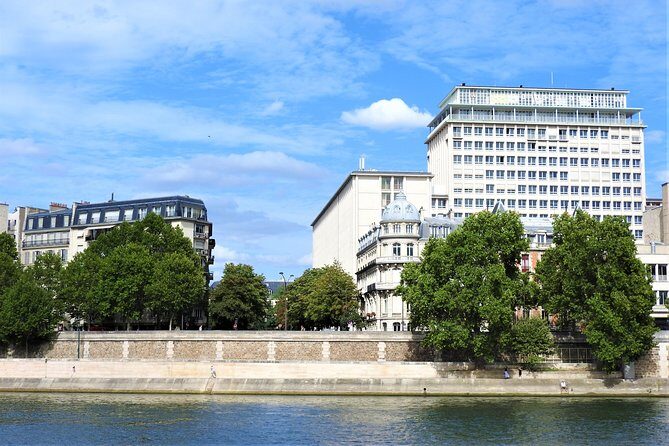 1 Day in Paris: Eiffel Tower, Cruise, City Tour, and Louvre - FAQ