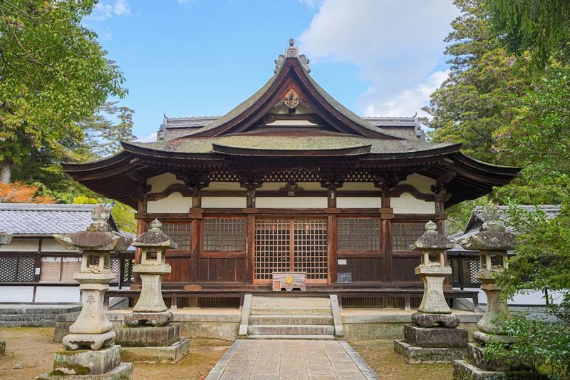 1-Day Iwakuni Tour: Kintaikyo Bridge, Castle Town & Seal Engraving - Making a personal seal in Iwakuni