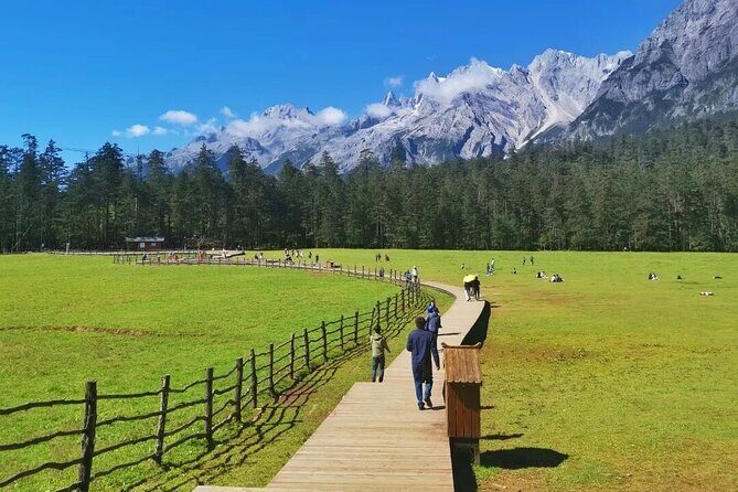 1-Day Jade Dragon Snow Mountain & Dongba Culture Experience - Authenticity and Cultural Touchpoints