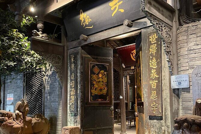 1 Day Local Chill Lifestyle and Hidden Food Journey of Chengdu - FAQ