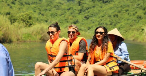 1 Day Luxury Tour in Bai Dinh, Trang An and Mua Cave - Included Services