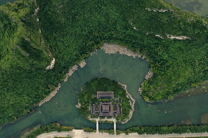 1 Day Luxury Tour in Hoa Lu, Trang An & Mua Cave Amazing View - FAQ