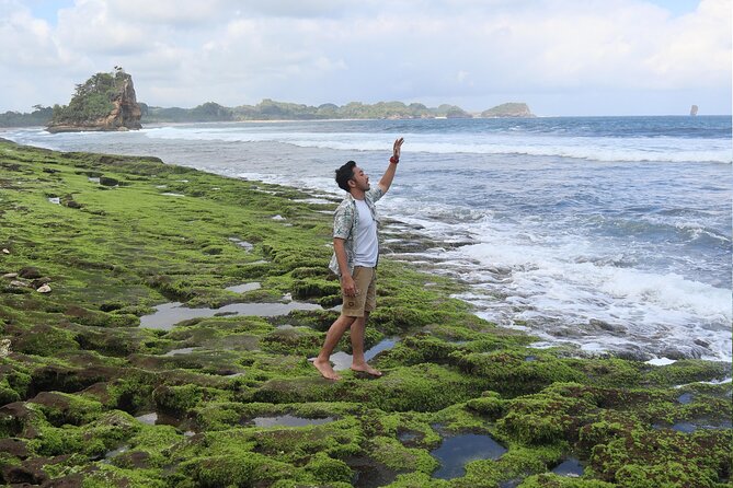 1 Day - Malang Beaches and Island Hopping // 06:30 - 17:30 - Coastal Day Trip Overview