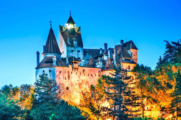 1-Day Minivan Tour 3 Castles: Peles, Wednesday & Draculas - FAQs