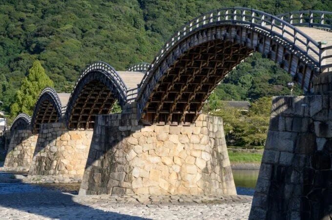 1-Day Miyajima & Iwakuni Tour: Exploring Iconic Japanese Landscapes - Kintaikyo Bridge: a striking start in Iwakuni