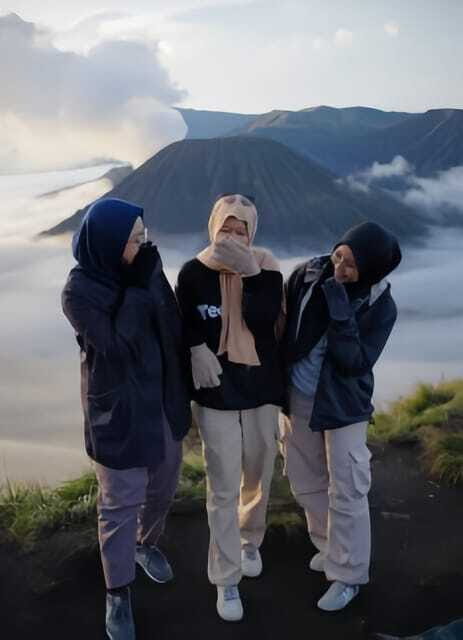1 Day Mount Bromo Sunrise Tour - Start From Malang - A Closer Look at the Experience