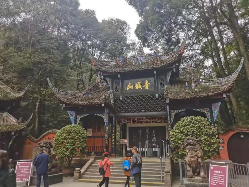 1-Day Mount Qingcheng and Dujiangyan Irrigation System Tour - Exploring Mount Qingcheng and Dujiangyan: A Deep Dive