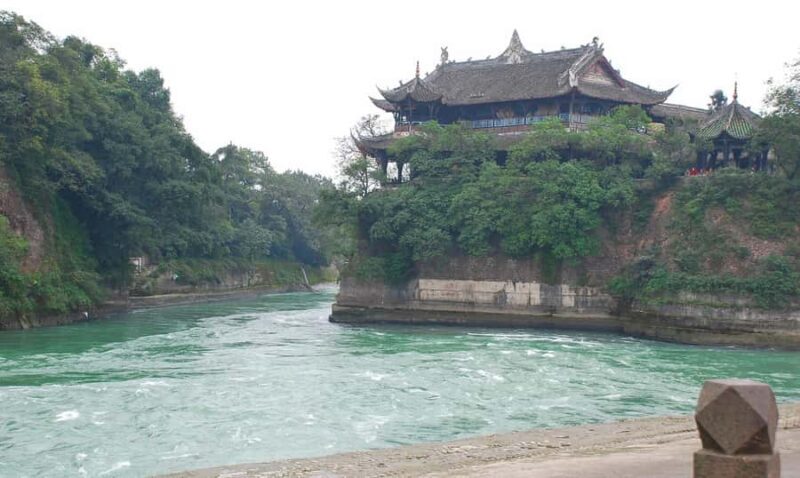 1-Day Mount Qingcheng and Dujiangyan Irrigation System Tour - Discovering the Best of Chengdu: Mount Qingcheng and Dujiangyan Irrigation System Tour Review
