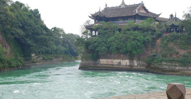 1-Day Mount Qingcheng and Dujiangyan Irrigation System Tour - Customer Reviews