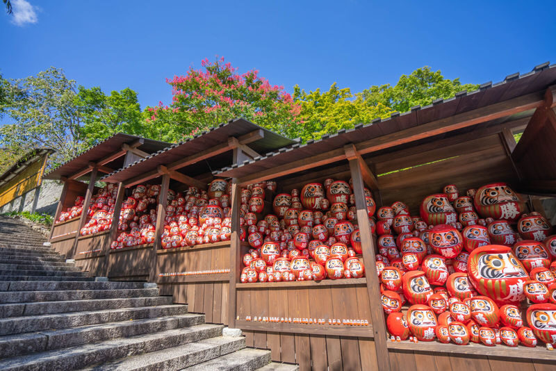 1-Day Osaka Tour: Discover Daruma Magic and the Beautiful Minoh Fall - A quieter day out from Osaka