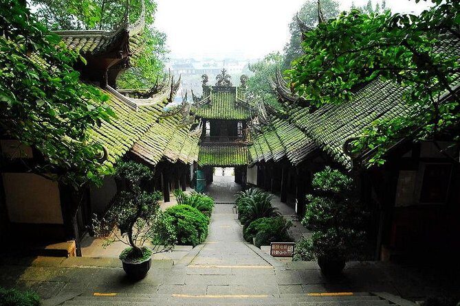 1-Day Panda Base and Mount Qingcheng Private tour from Chengdu - Frequently Asked Questions