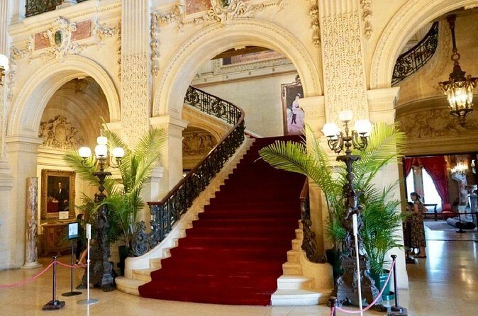 1-Day Small Group to Breakers, Marble House and Downtown Newport - Frequently Asked Questions