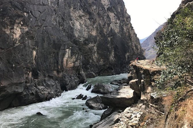 1 Day Tiger Teaping Gorge Private Tour from Lijiang or Shangri-La - In-Depth Look at the Tour Experience