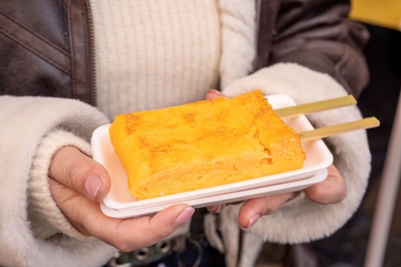 1-Day Tokyo Highlights Tour with a Private Car and Guide - Lunch and Zojo-ji lead toward Tokyo Tower
