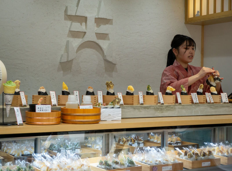 1-Day Tour: Eat Like a Local in Nagoya - Osu’s covered streets and two final dishes