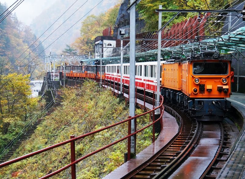 1 Day Tour from Kanazawa: Kurobe Gorge and Unazuki Onsen - Lunch, timing and what to bring