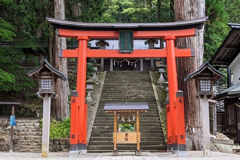 1-Day Tour from Takayama: Explore Hidas Iconic Anime Locations - Hie Shrine and the return to Takayama