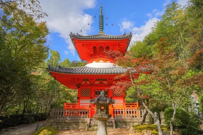 1-Day Tour: Hiroshima Hidden Gems & Highlights - A full day that links Hiroshima’s different stories