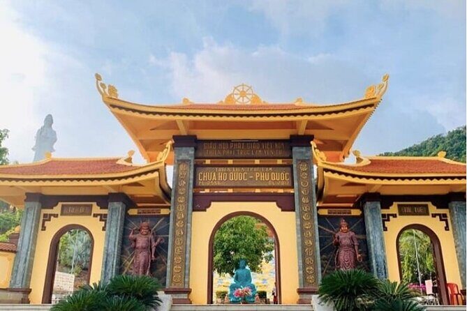 1 Day Tour in Phu Quoc Discover The South Island with Cable Car - Frequently Asked Questions