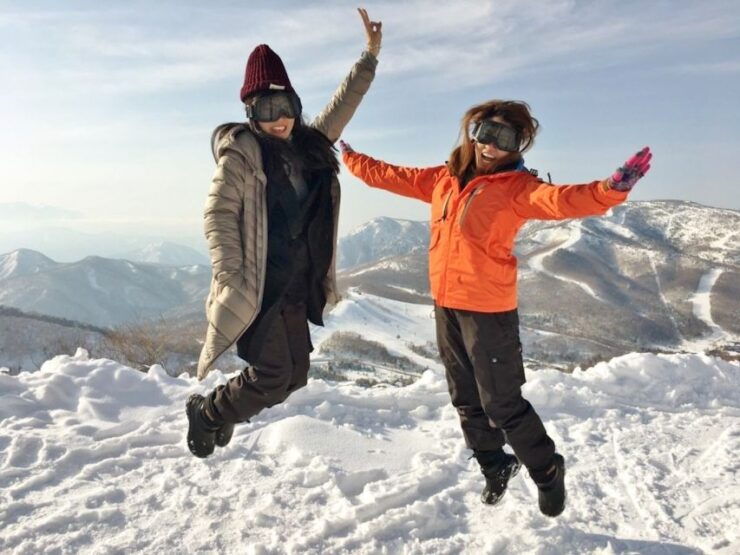 1 Day Tour: Snow Monkeys & Snow Fun in Shiga Kogen - Itinerary Highlights