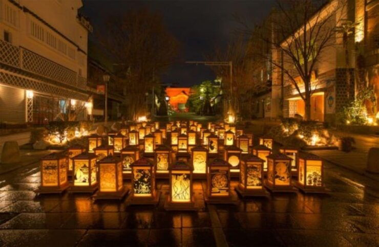 1-Day Tour: Snow Monkeys & Zenko-ji Tomyo Lantern Festival - Itinerary Highlights
