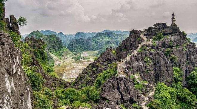 1 Day - Traveling Ninh Binh: Hoa Lu, Tam Coc, Hang Mua - Scenic Boat Ride in Tam Coc