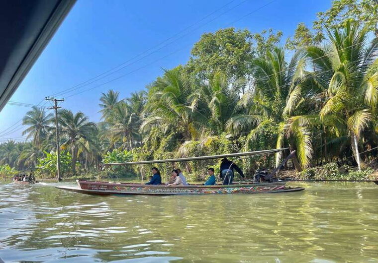 1-Day Trip: Floating Market & Railway Market by Toyota Camry - Maeklong Railway Market