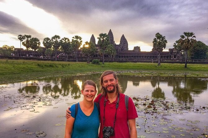 1-Day Uncover the Endless Treasure of Angkor Tour With Sunset. - Tour Overview