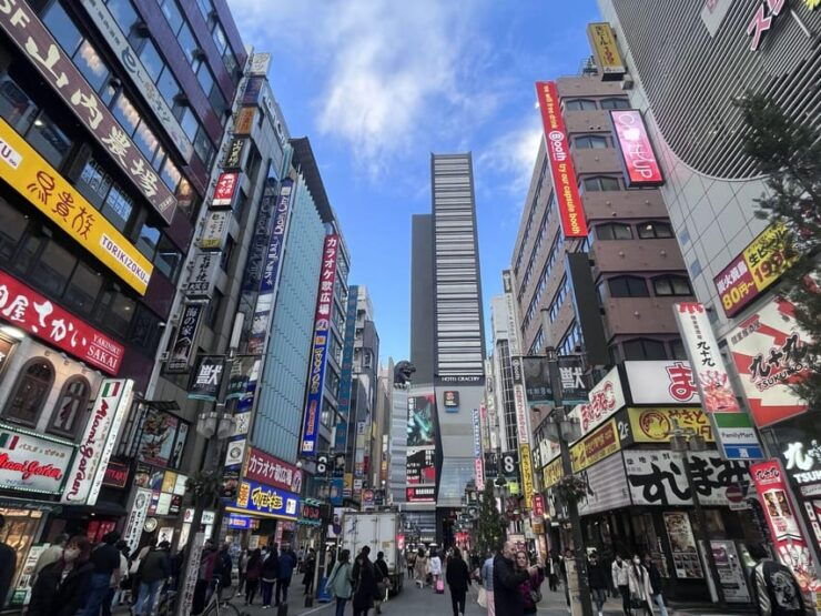 1 Day Walking Tour in Shinjuku and Shibuya: The Best of Both - Shinjuku Historical Museum